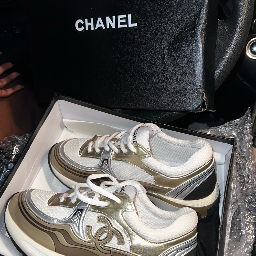 DC Gold and White Sneakers with Luxurious Finish